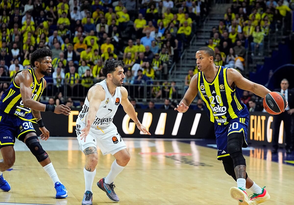 A A 20260409 41064619 41064615 F E N E R B A H C E B E K O R E A L M A D R I D