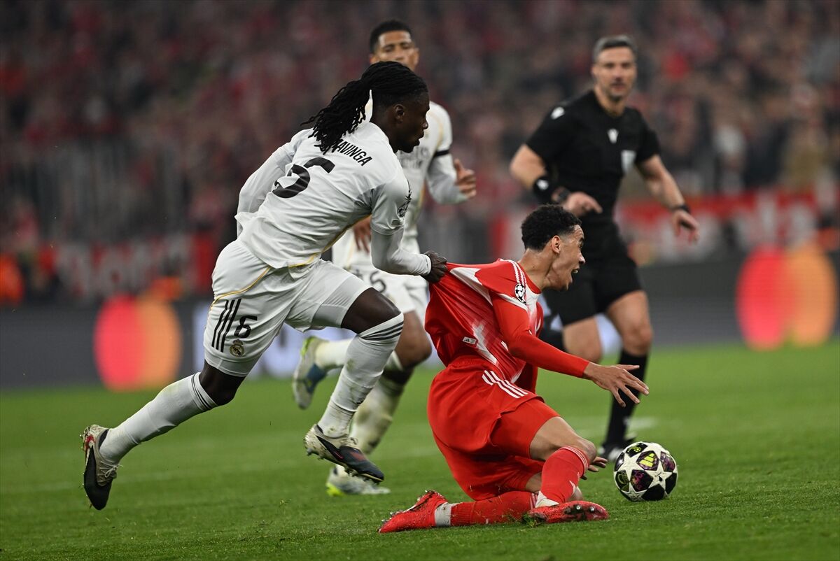 A A 20260415 41117175 41117173 B A Y E R N M U N I H R E A L M A D R I D