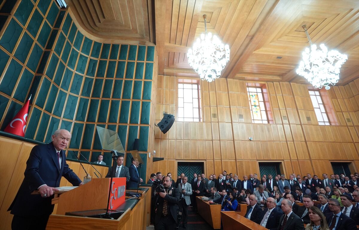 A A 20260421 41167104 41167100 M H P T B M M G R U P T O P L A N T I S I