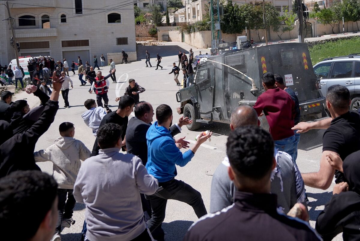 A A 20260422 41179766 41179760 I S R A I L A S K E R L E R I B A T I S E R I A D A O L D U R U L E N F I L I S T I N L I L E R I N C E N A Z E T O R E N I N E B A S K I N D U Z E N L E D I