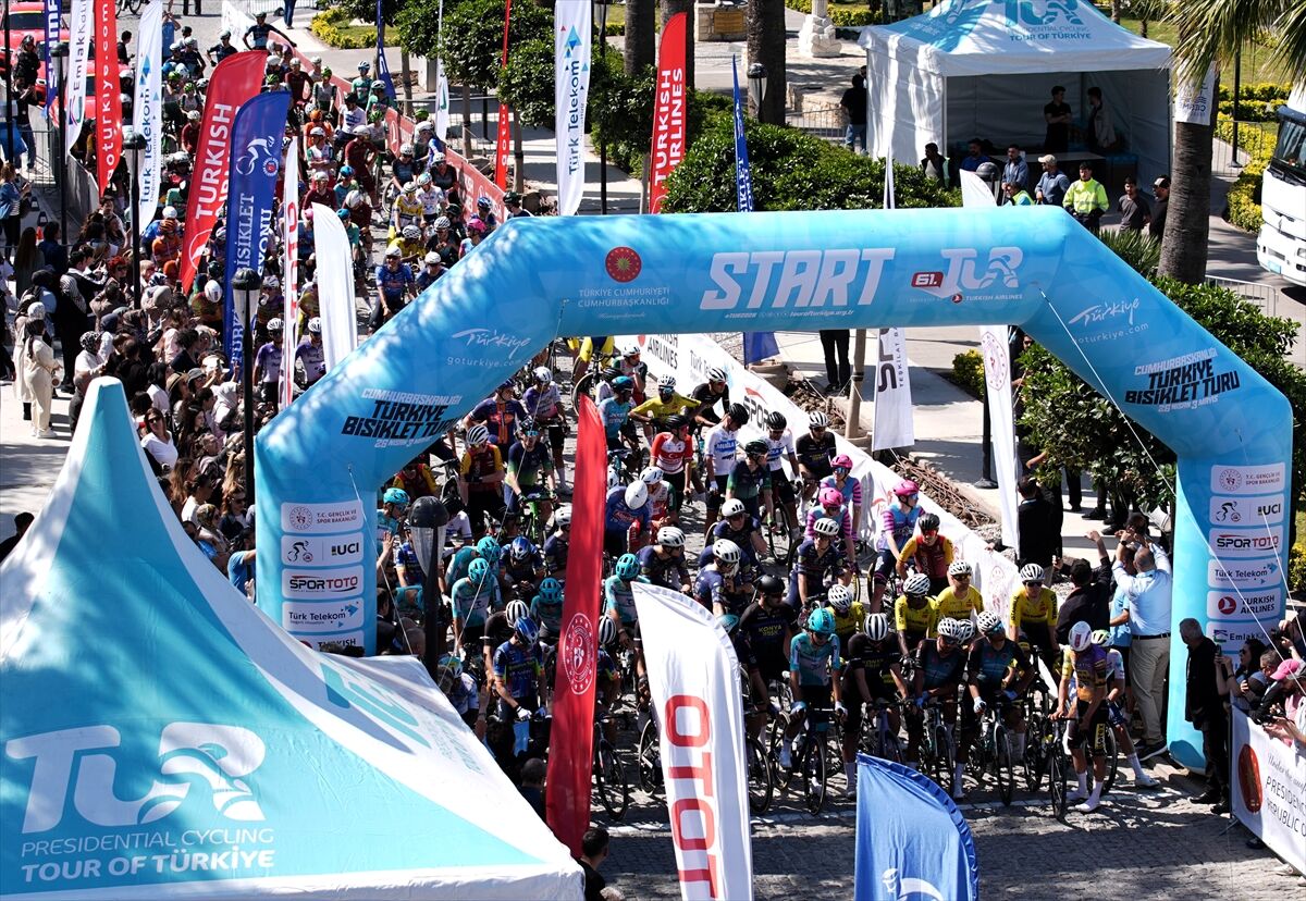 A A 20260426 41214106 41214104 61 C U M H U R B A S K A N L I G I T U R K I Y E B I S I K L E T T U R U-1