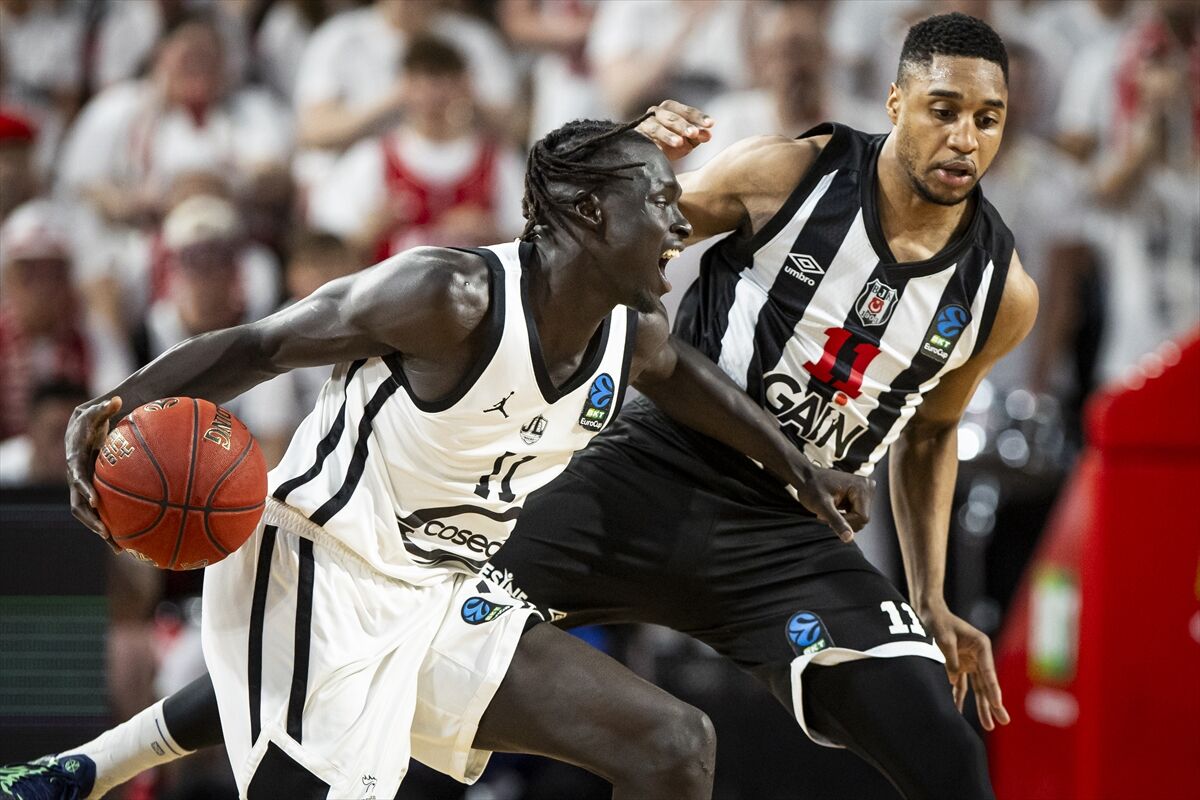 A A 20260428 41236765 41236760 C O S E A J L B O U R G B E S I K T A S G A I N