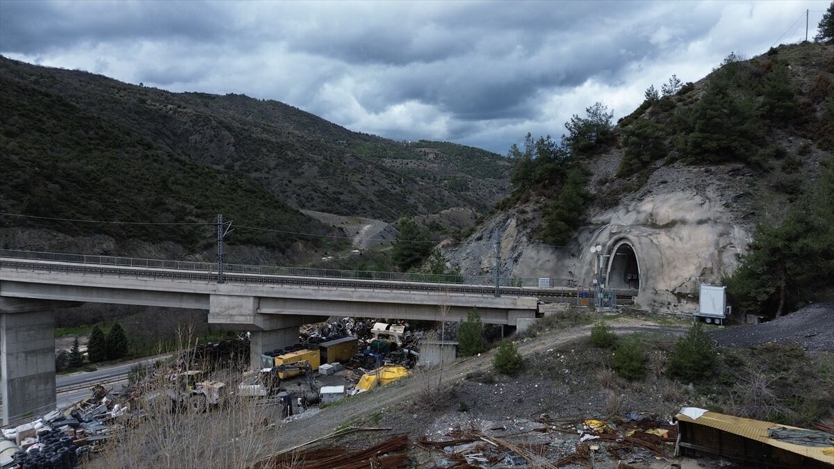Ankara Istanbul Hizli Trende Sure Kisaliyor