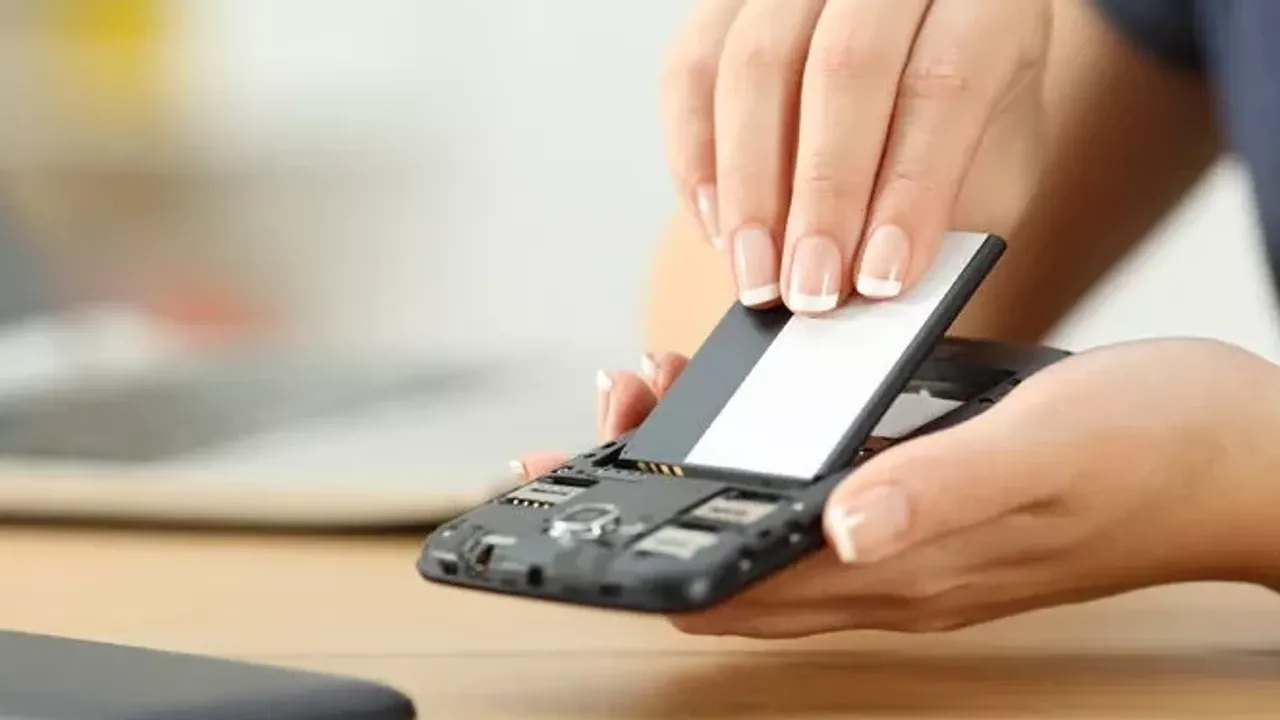 Avrupa'da Çıkarılabilir Batarya Zorunlu Oluyor! (4)