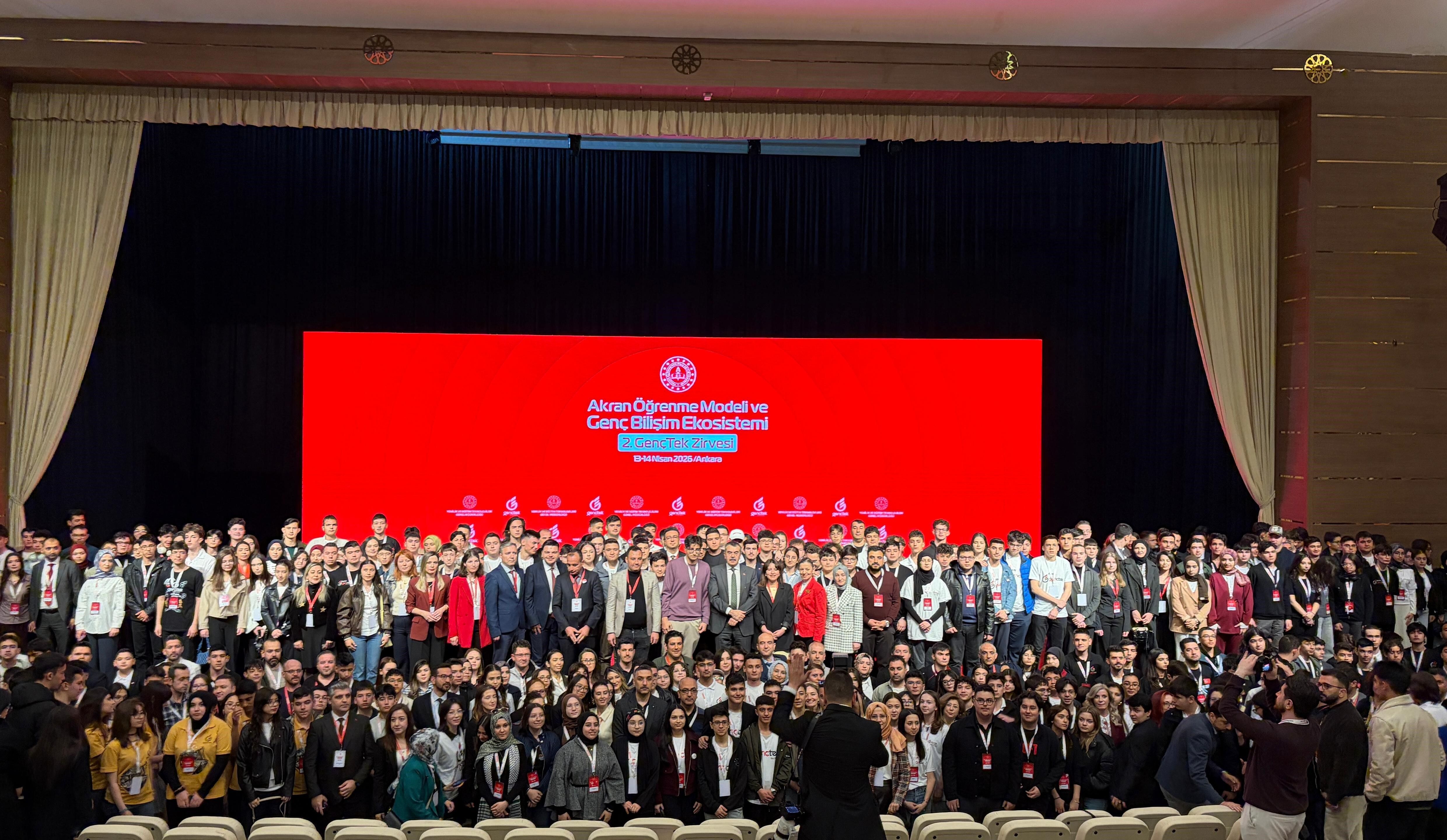 Bakan Yusuf Tekin’den Fatih Projesi Açıklaması 60 Bin Okula Fiber Internet (3)