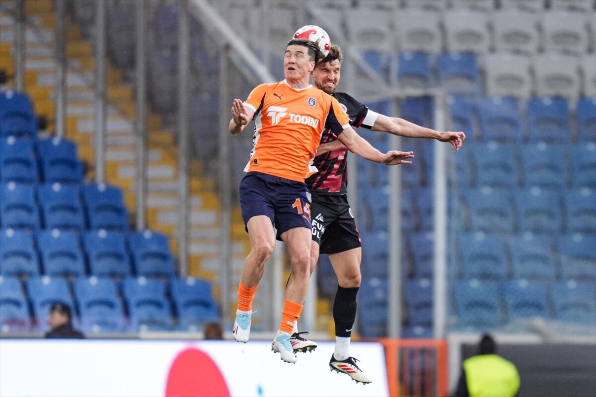 Başakşehir’den 3 Gollü Resital Shomurodov Geri Döndü (2)