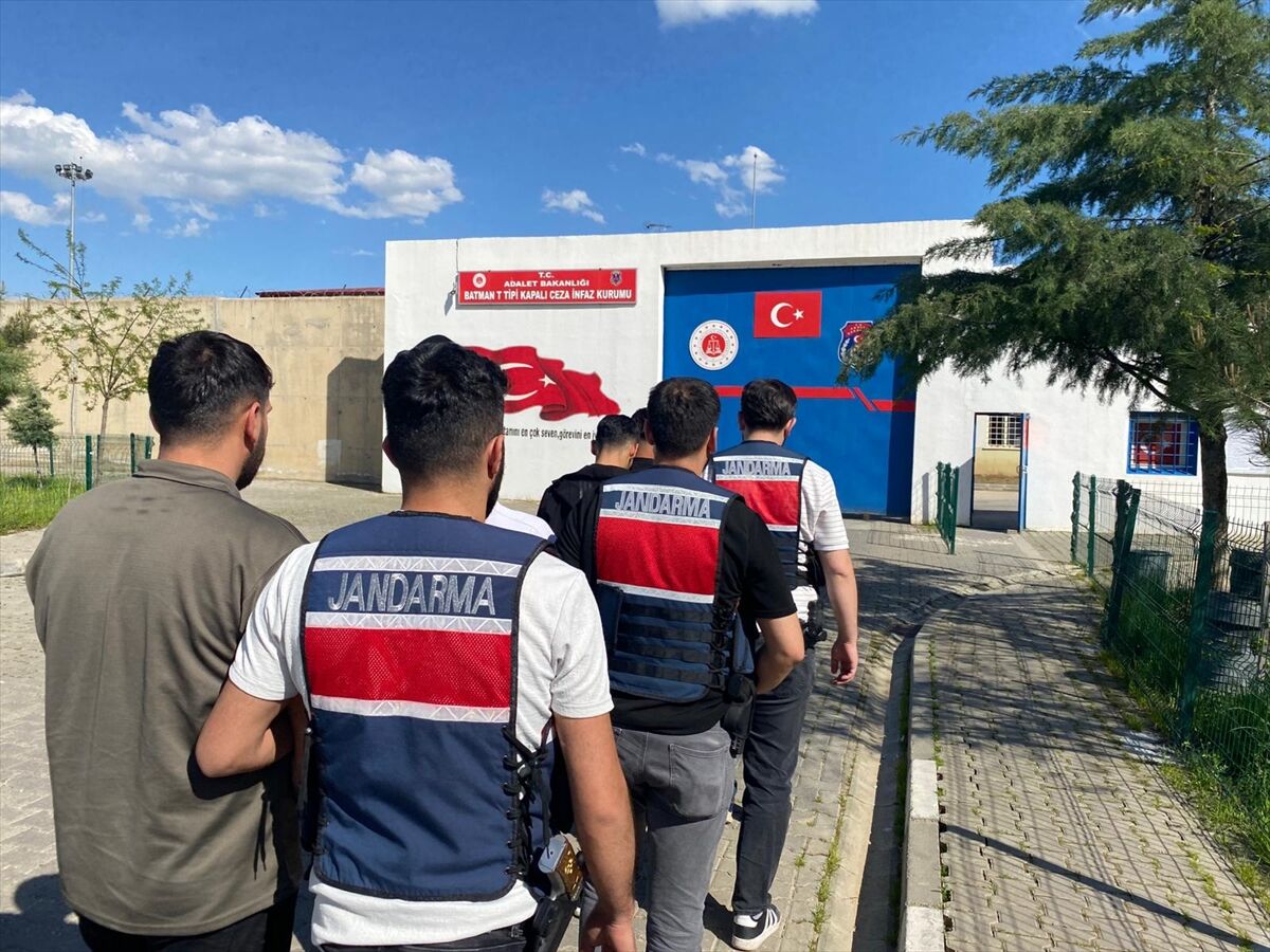 Batman'da 127 milyon liralık bahis operasyonu: 4 tutuklama