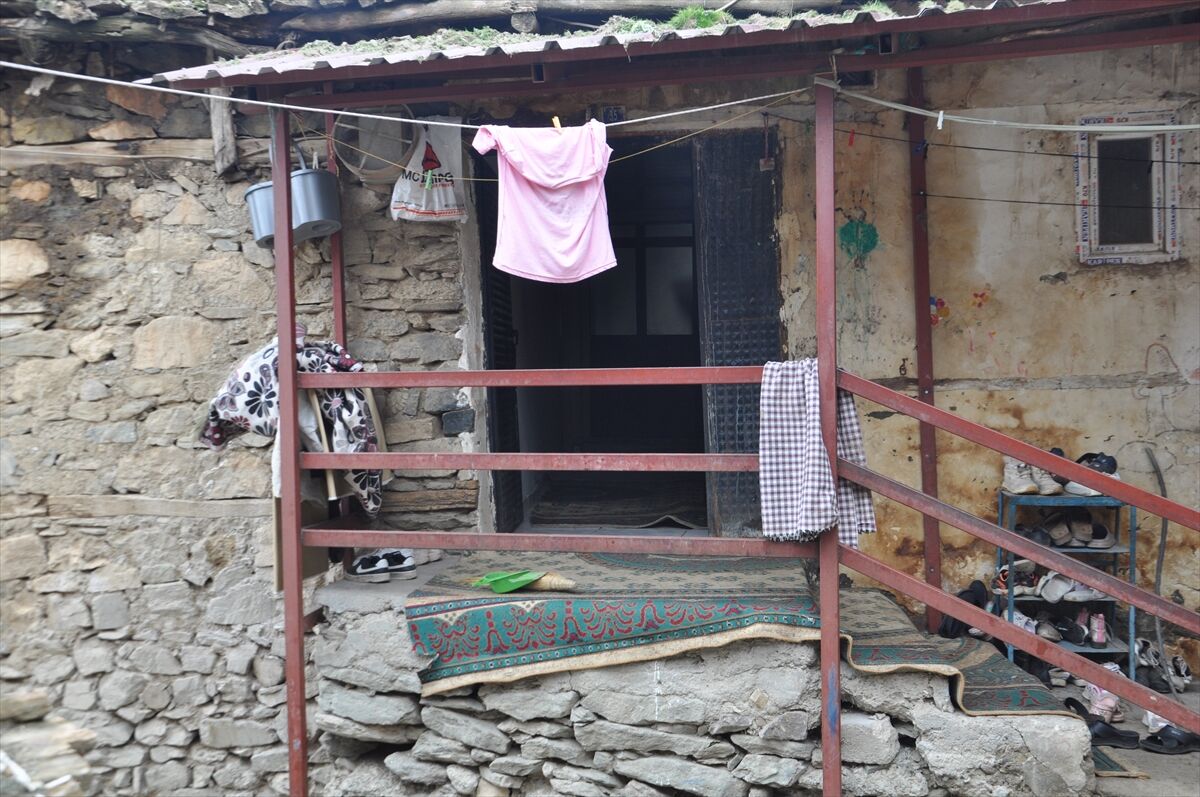 Bitlis'ten Sevindiren Haber 5 Yaşındaki Rabia Sağ Salim Bulundu 5