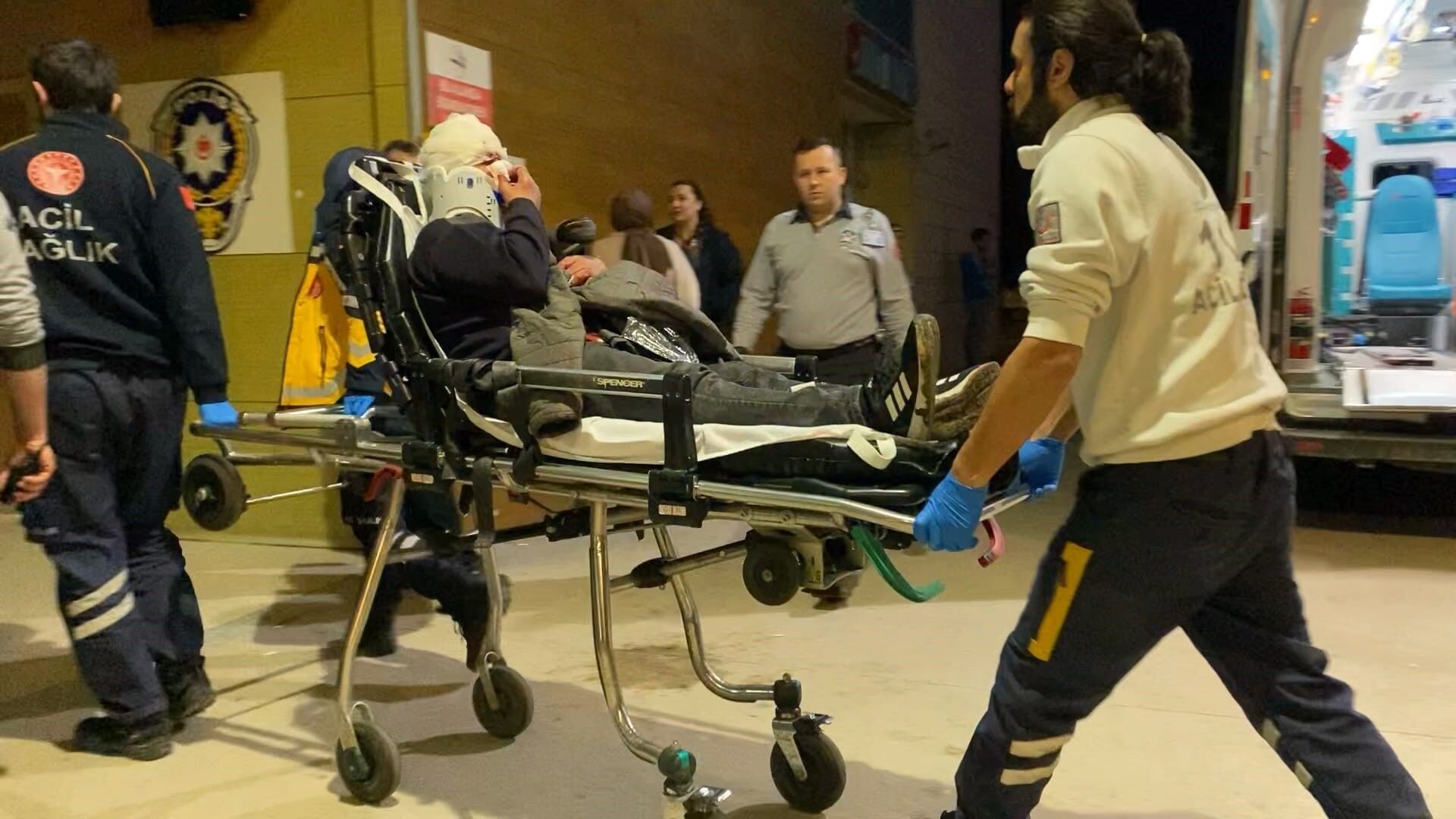 Bursa İnegöl'de Baltalı Arazi Kavgası 4 Yaralı (2)