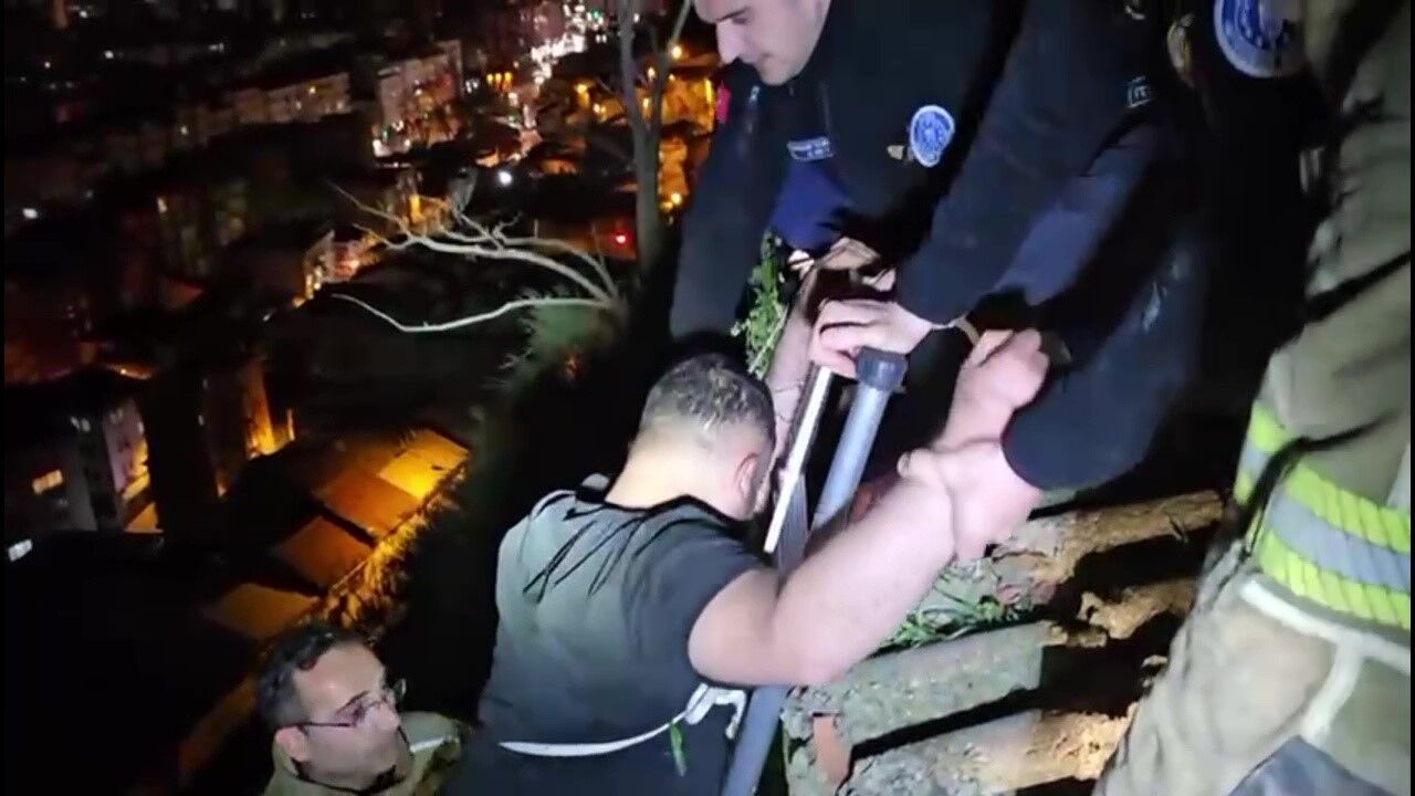 Bursa'da Eşi Için Surlara Çıktı 4 Saat Sonra Kayıp Düştü7 (3)