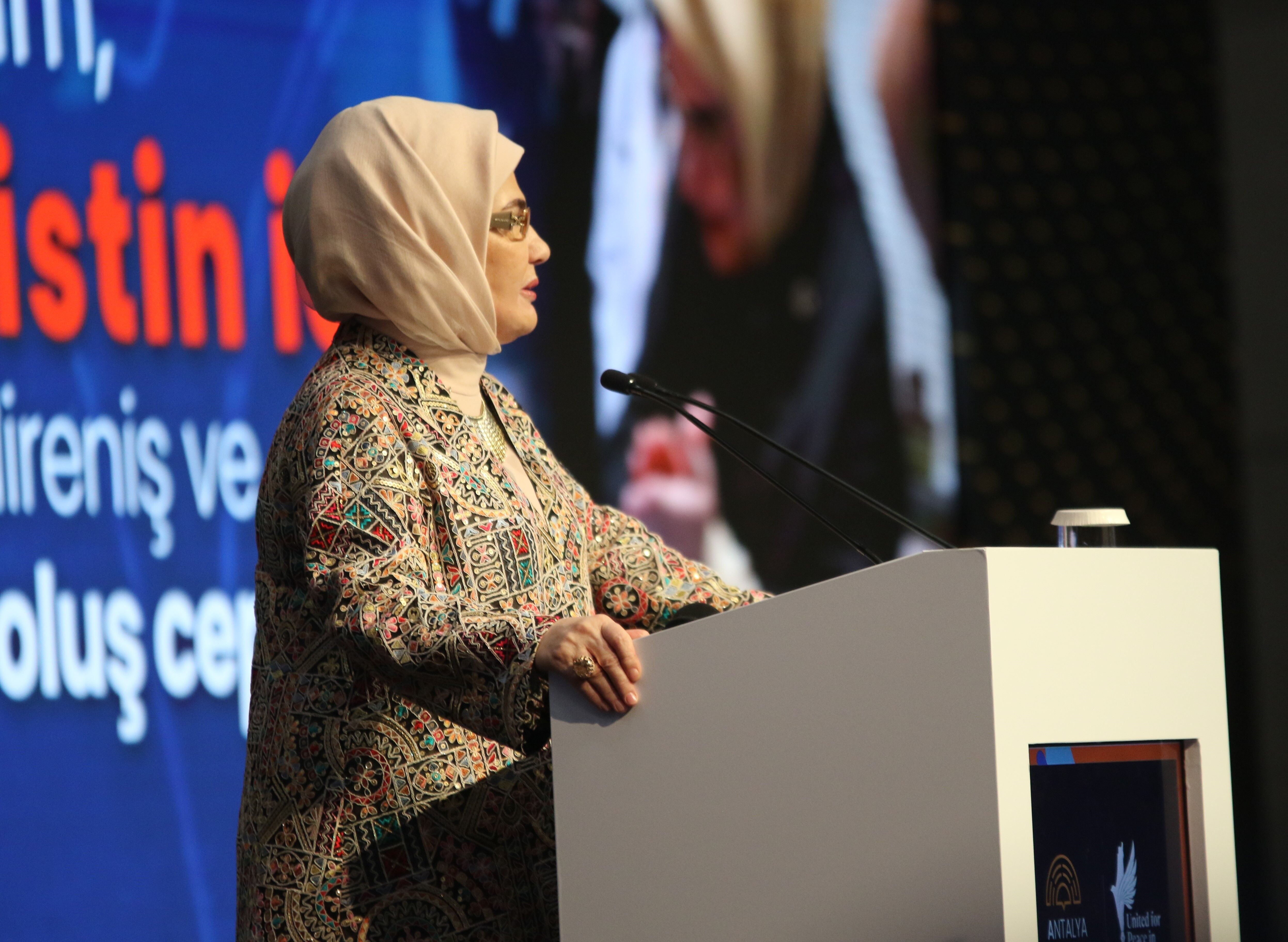 Emine Erdoğan Antalya'da Lider Eşlerini Ağırladı! (2)