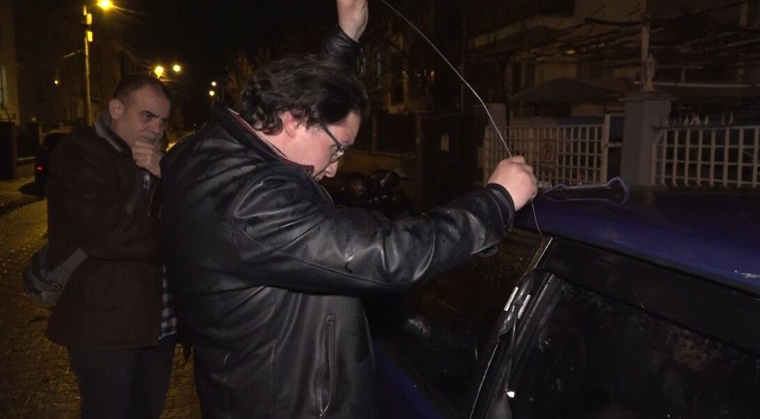 Eskişehir'de Kontakta Unutulan Anahtar Çilingir Çağırttı (4)