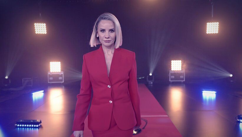 Esra Erol Var Mısın Yok Musun