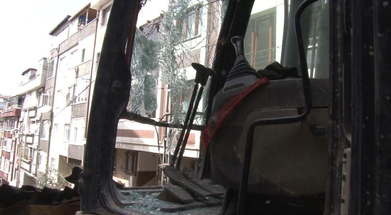 Gaziosmanpasa Yikimi Yapilan Binadan Kopan Parcalar Kepce Operatorunu Yaraladi Istanbul (4)
