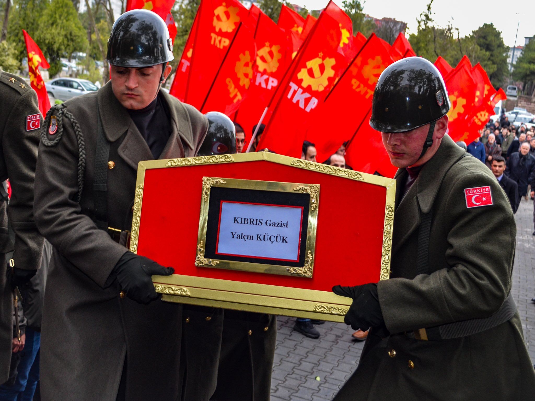 H F Z9 Ur9 W0 A A F Avu