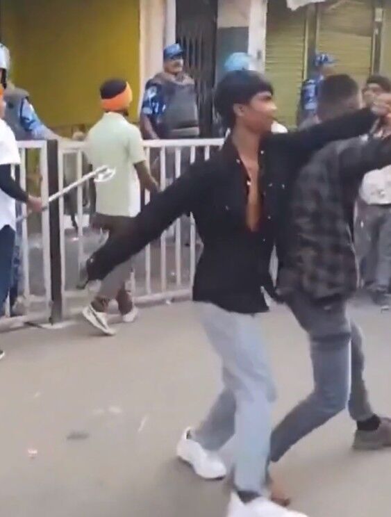 Hi̇ndi̇stanbiçaklieğlence455 (1)