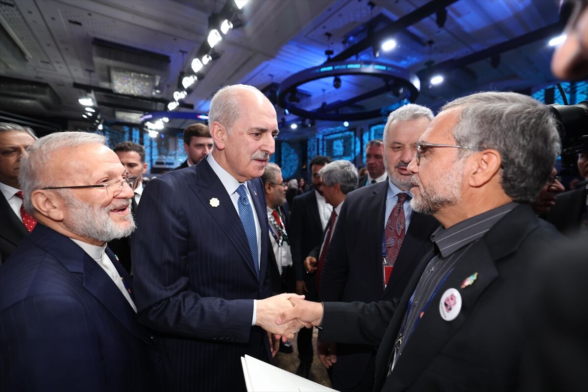 İranlı Vekil 'Kanlı Çantayı' Numan Kurtulmuş'a Gösterdi (4)