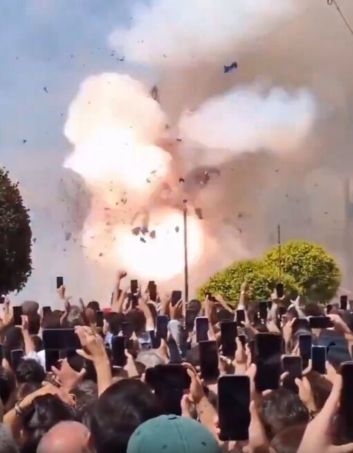 İspanya'daki Festivalde Netanyahu Kuklası Yakıldı