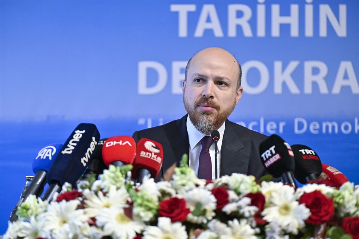 İstanbul Valisi Davut Gül'den Dev Eğitim Hamlesi 20 Bin Öğrenciye Tarihi Yolculuk! (2)