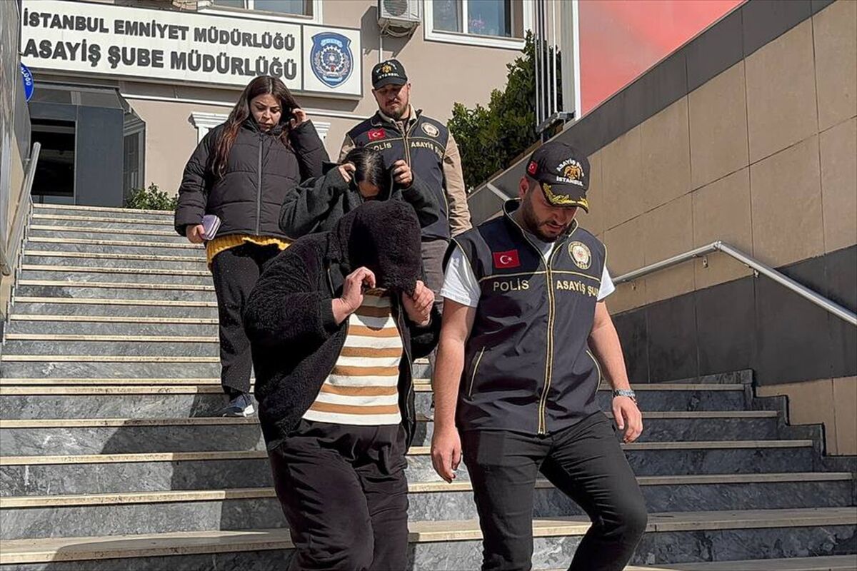 Istanbul Ve Izmirde Fuhus Operasyonu 1