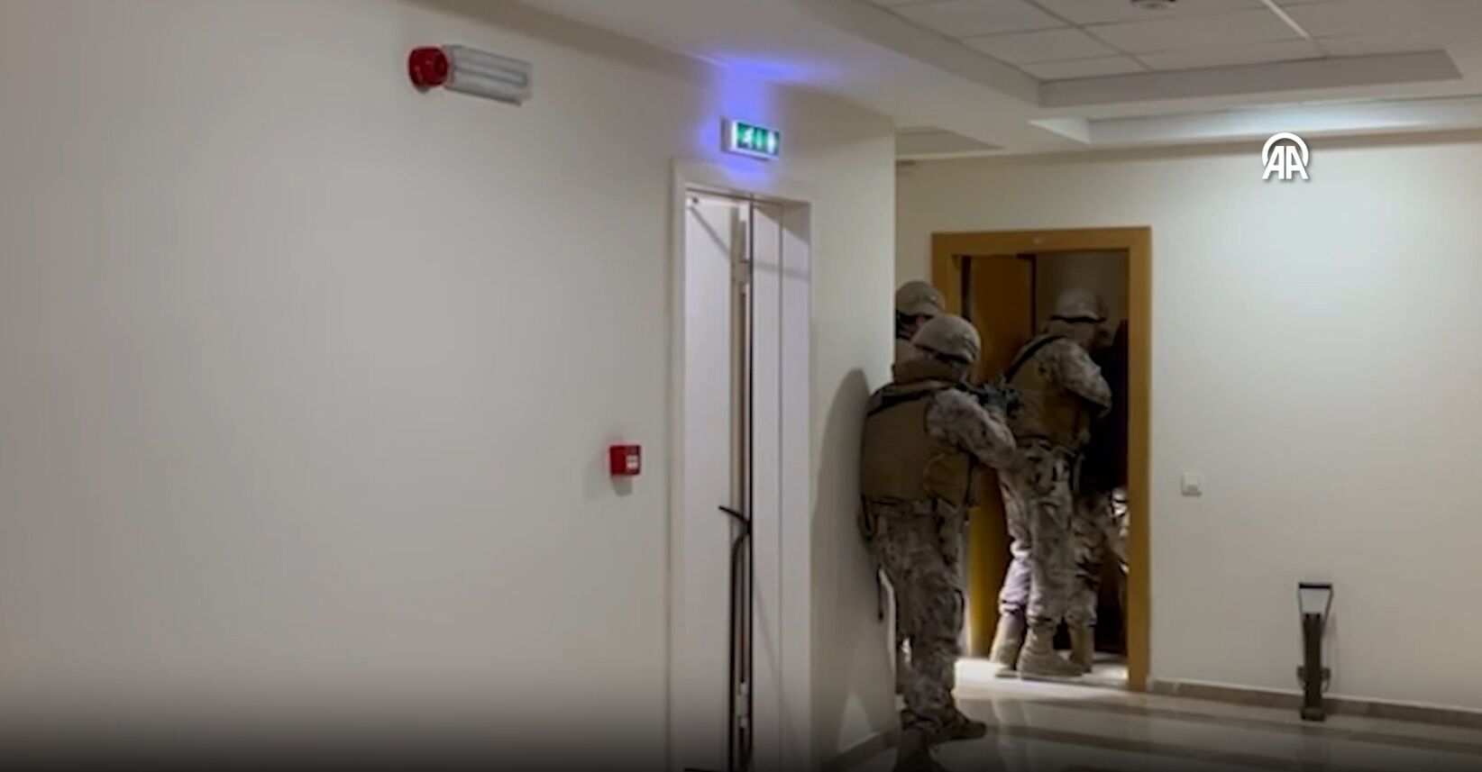 İstanbul'da Deaş Operasyonu 17 Şüpheli Gözaltında-1