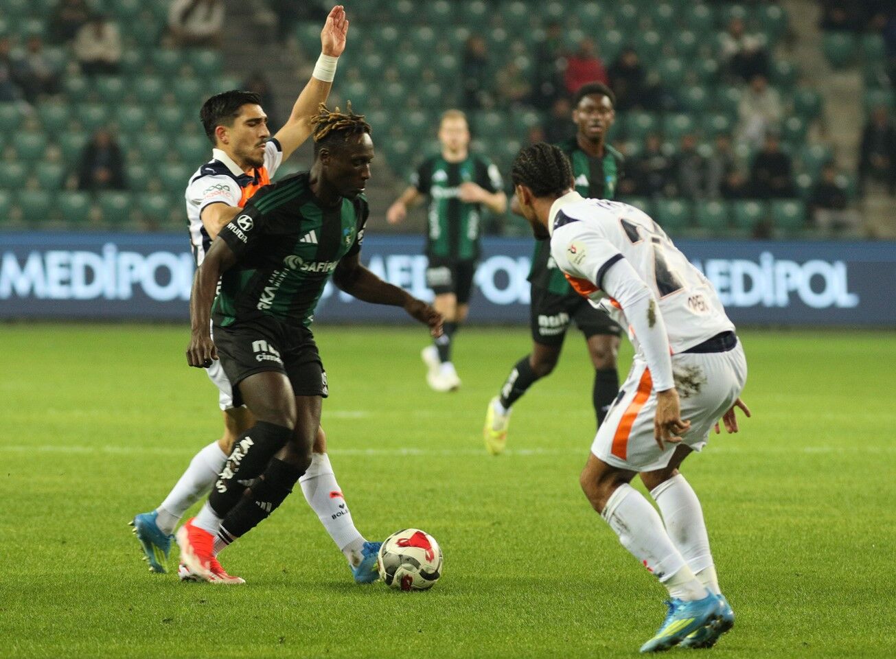 Kocaelispor Başakşehnir