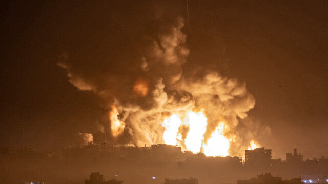 Lübnan'da Ateş Çemberi İsrail'den Gece Boyu Bombardıman-1