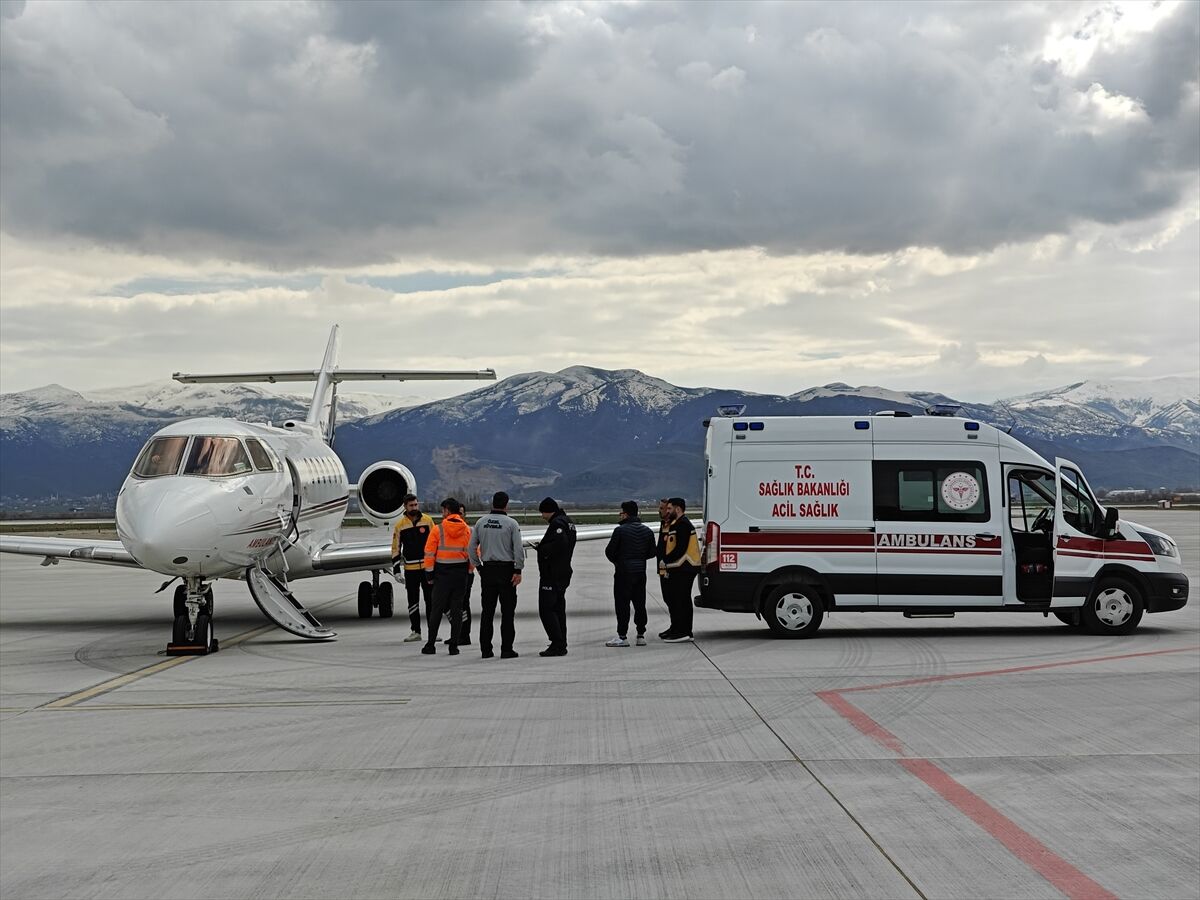 Muş'tan Ankara'ya Iki Günlük Bebek Için Hayat Uçuşu (3)