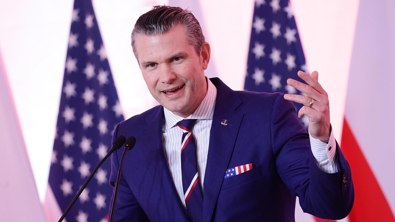Pete Hegseth Aa 2339520