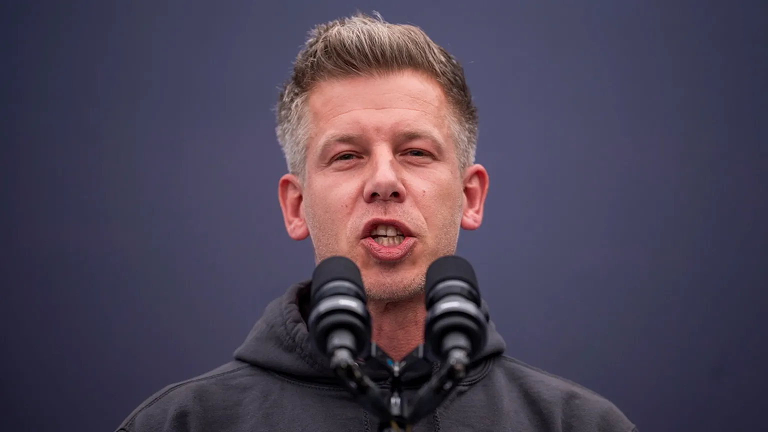 Peter Magyar Macaristan