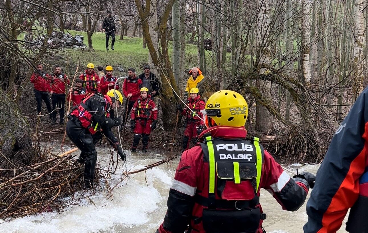 Ş E M D İ N L İ K A Y I O P O S M A N824