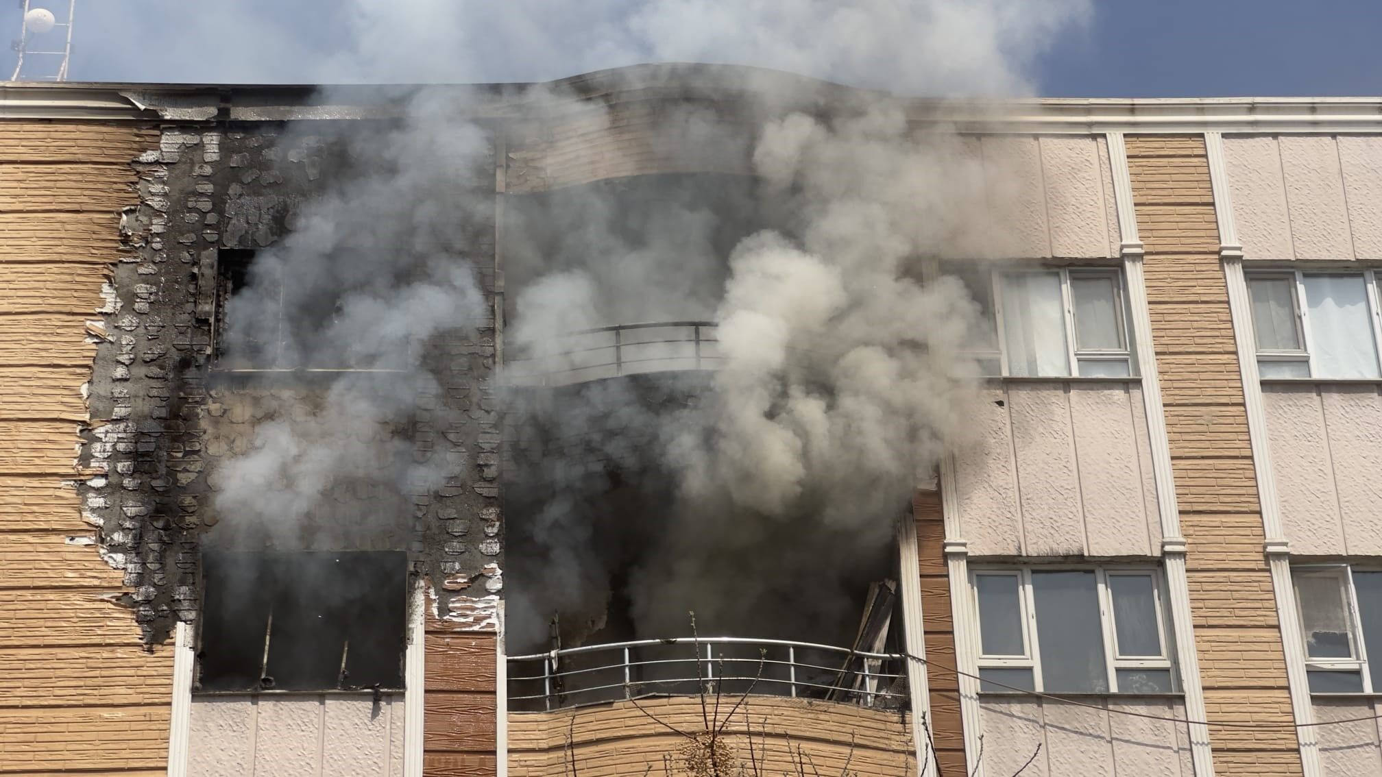 Sanliurfada Apartman Yangini 2