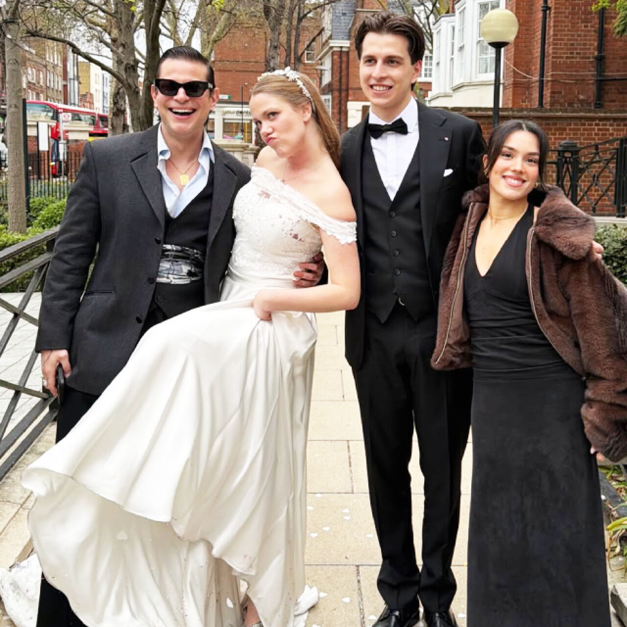 Serel Yereli Evlendi