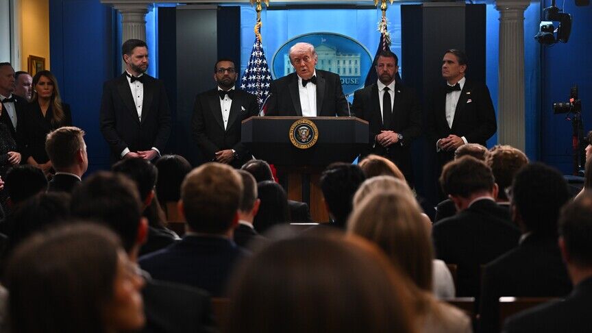 Thumbs B C 24E9E7D1B8Aba8A0F4D44118A567382F