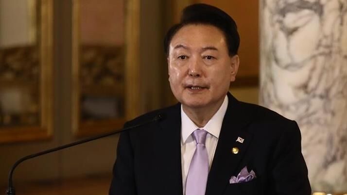 Thumbs B C 2620793D865F2946D0F25F65Dd64657A