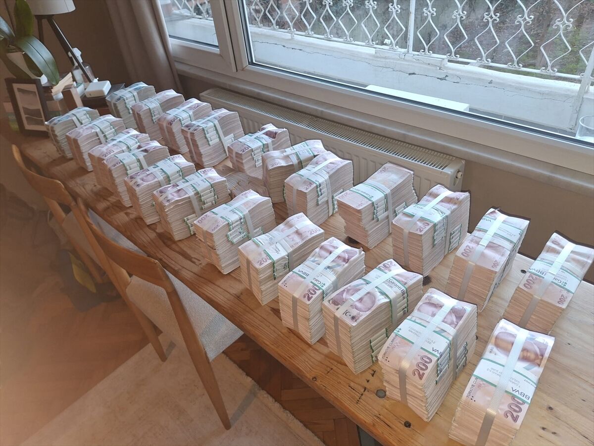 Üsküdarbelediyesineoperasyon78 (1)