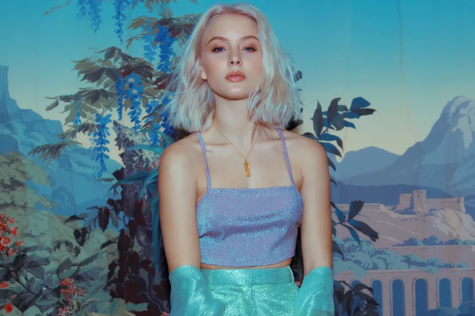 Zara Larsson Kimdir