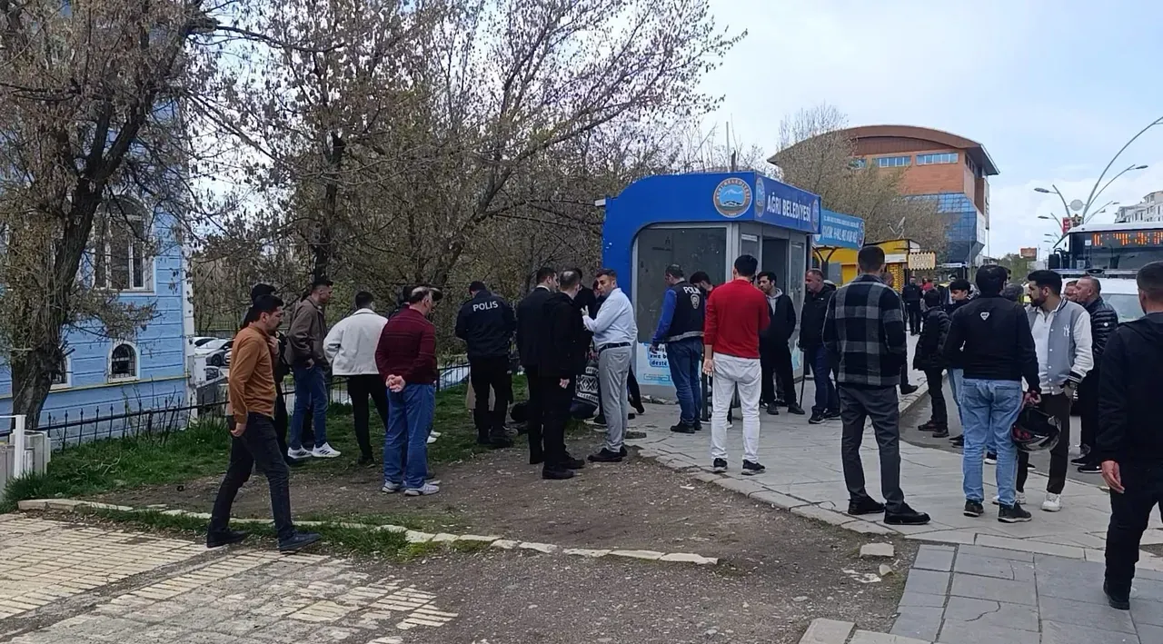 Adliye Kapisinda Enistesine 7 Kursun Sikti Iha 1