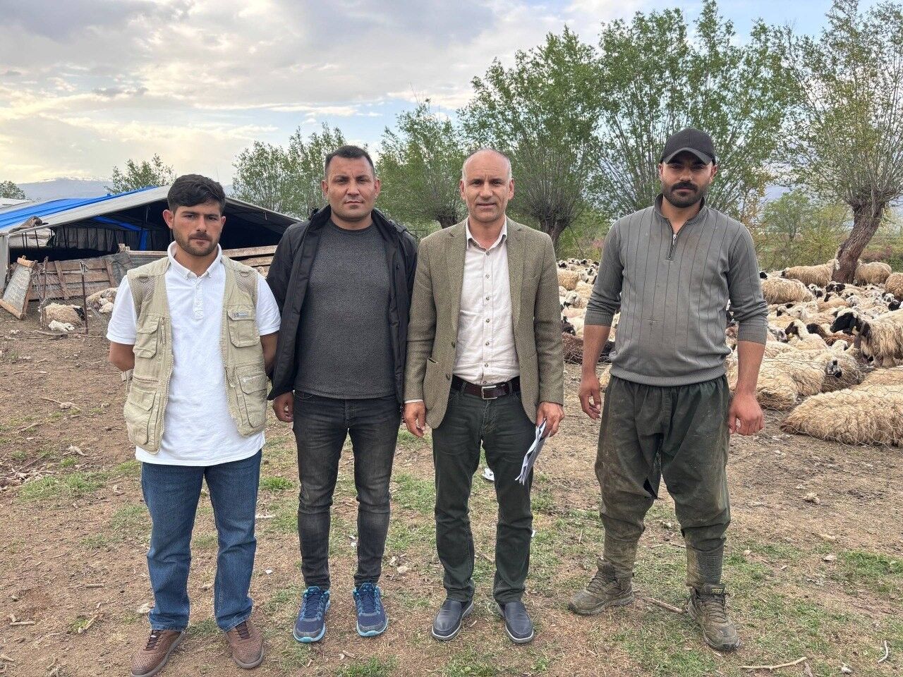 Afgan Cobanlar Asgari Ucretle Goreve Basladi Iha 7