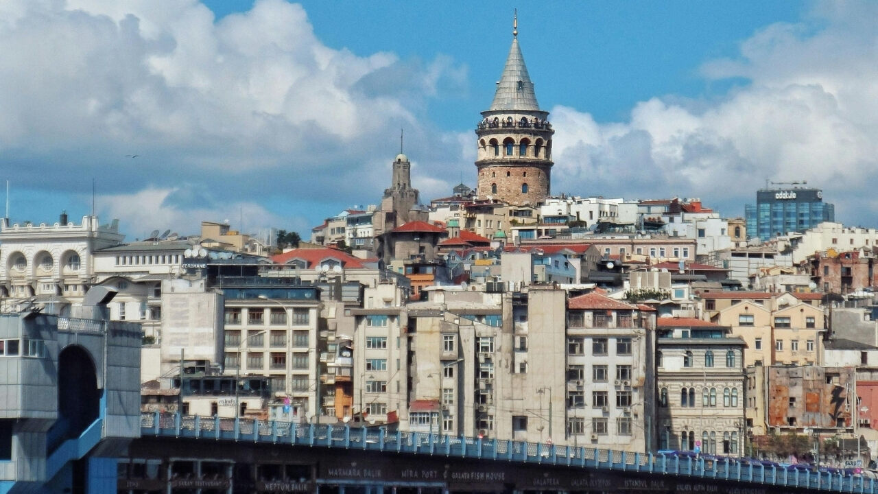 Akom İstanbul'da Bayram Boyunca Yaz Havası Hakim!