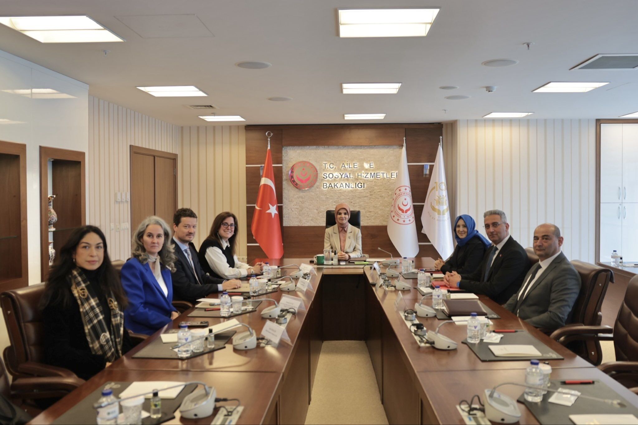 Bakan Göktaş, Apple Gizlilik Ve Dijital Güvenlik Heyeti Ile Bir Araya Geldi