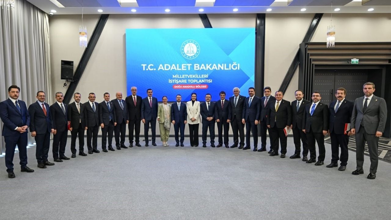 Bakan Gürlek