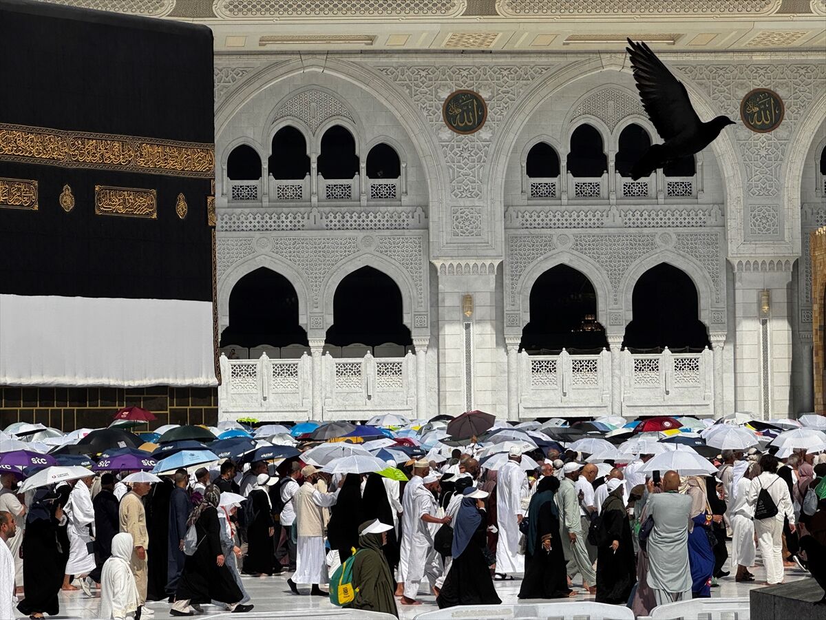 Bu Yil 17 Milyonu Askin Musluman Haci Oldu Kabe Mekke Medine Hac (3)