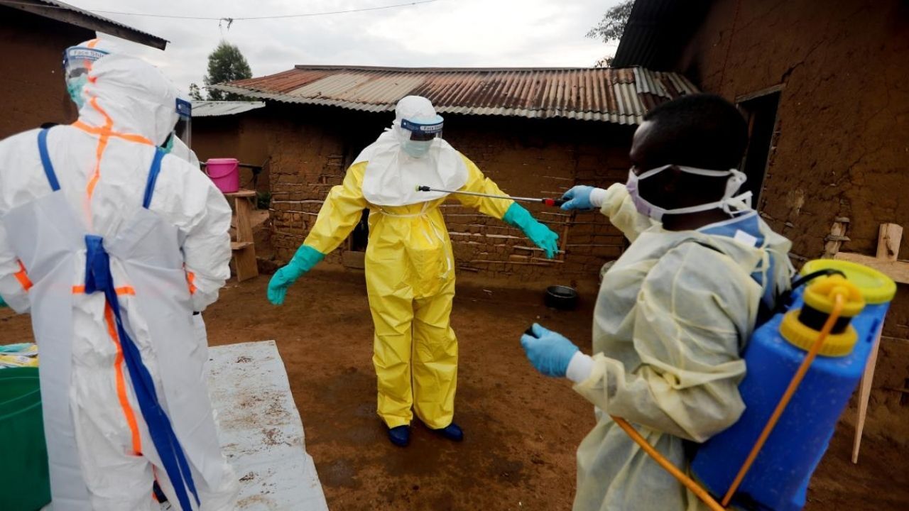 Ebola2