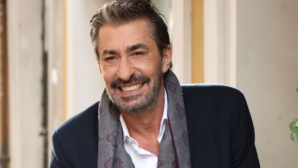 Erkan Petekkaya Kimdir
