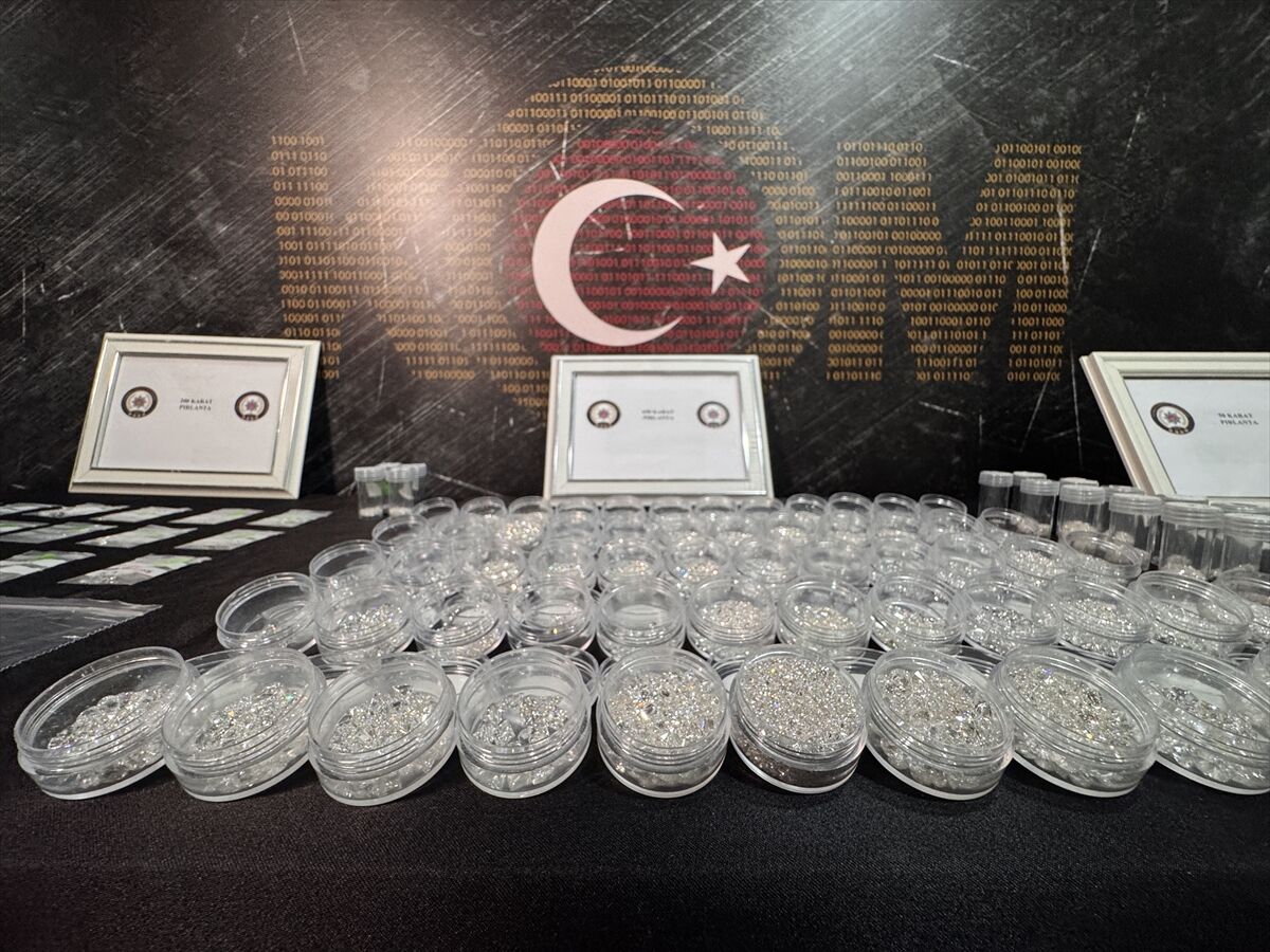 Istanbulda Sahte Pirlanta Operasyonu Aa 2