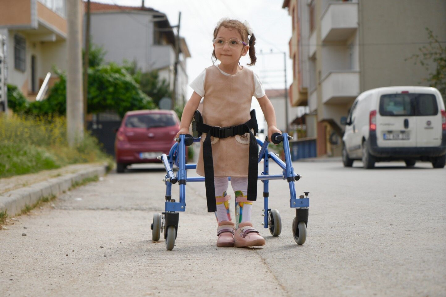 Kizi Icin Su Borularindan Yurume Bariyeri Yapti Baba Ben De Kosacagim Iha 2