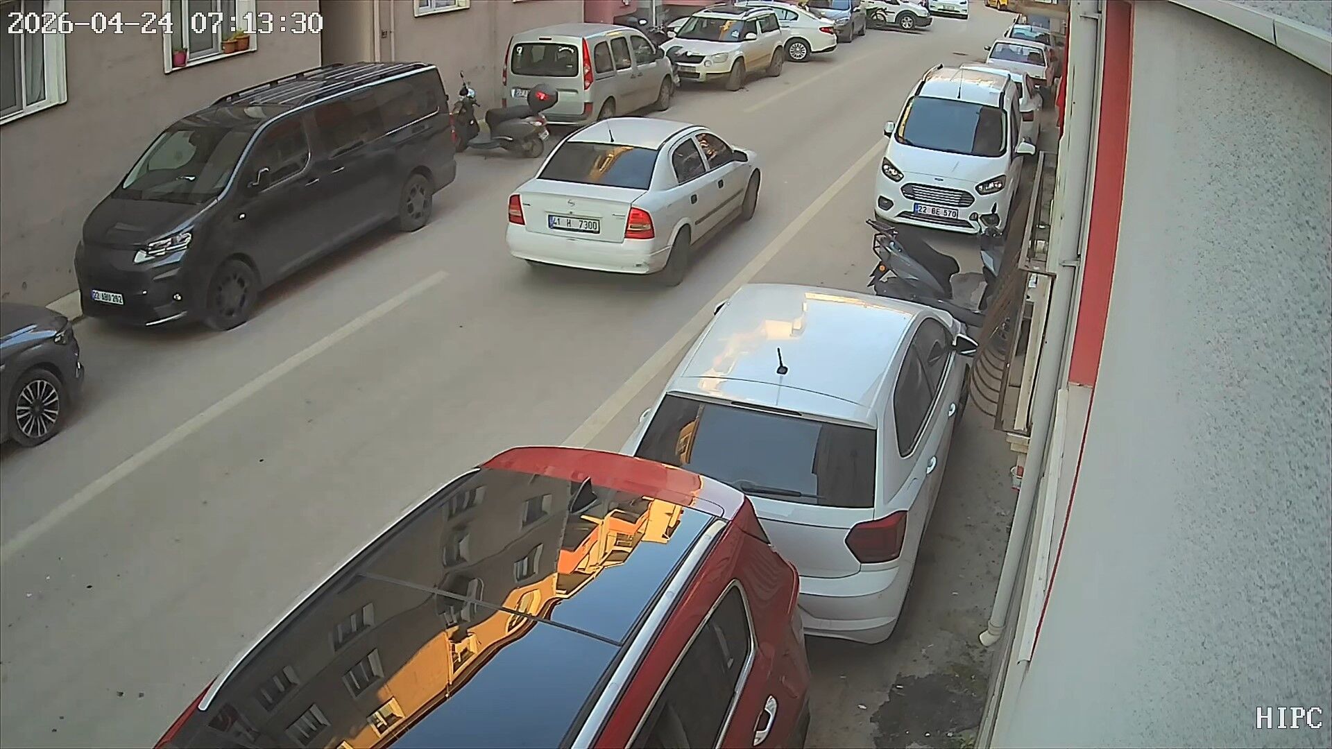 Parkhalindekiaracaçaprtı566 (4)