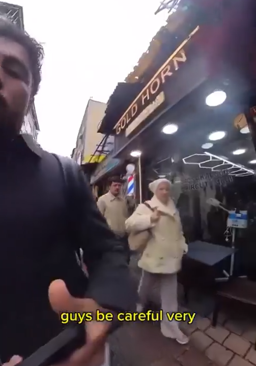 Turiste 7 Bin Liralik Tiras Faturasi Dolandirici Berber Muhurlendi 3