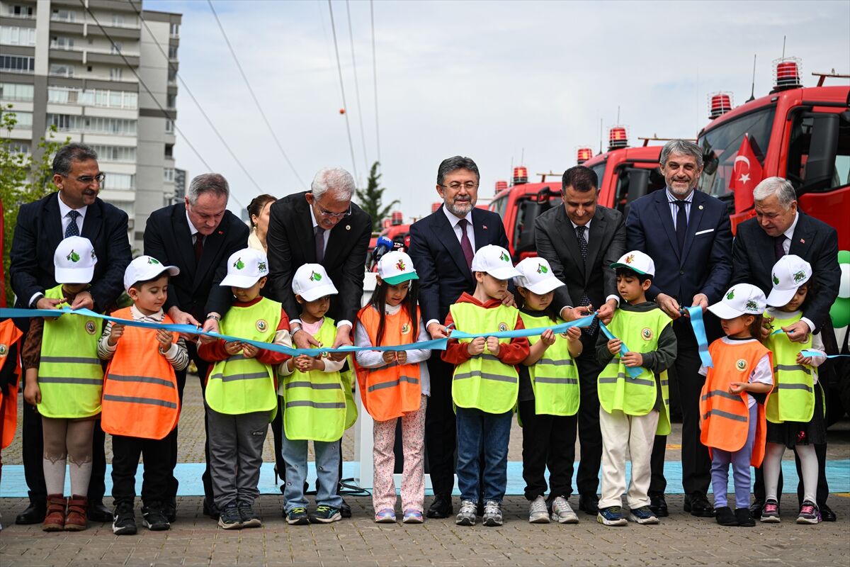 'Yeşil Vatan' Savunması Güçleniyor Yeni Yangın Söndürme Araçları Sahada Aa 3